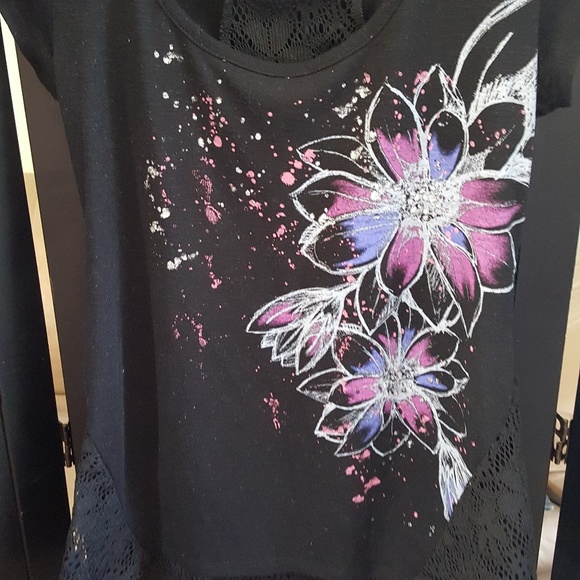 Hybrid Women's sz Small t shirt with lace - Picture 2 of 4